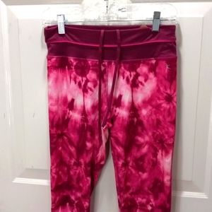 Danskin Now Size Small 4-6 Fitted Tie Dyed leggins